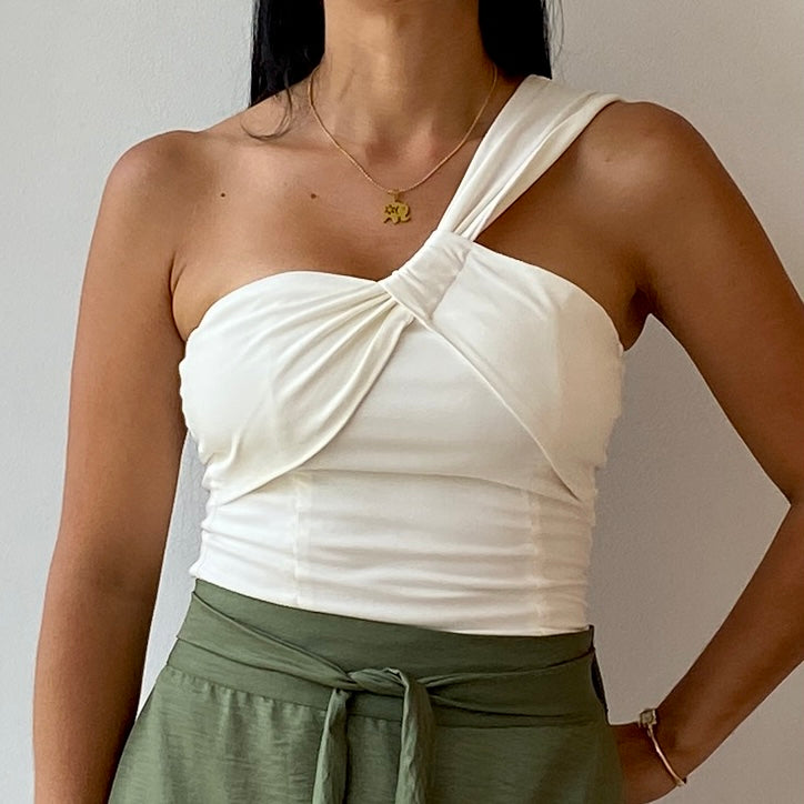 blusa asimetrica Ref 10004