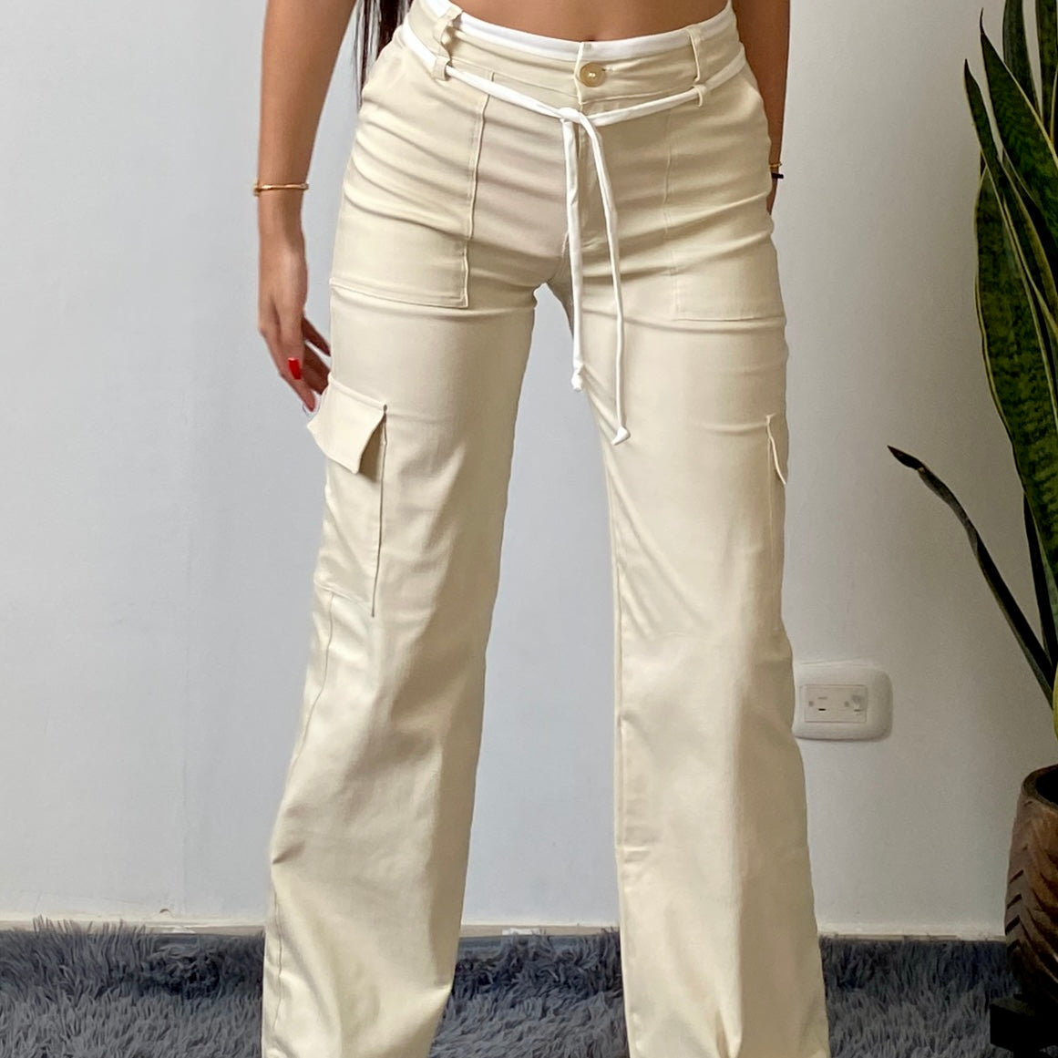Pantalon Beige con Ribete blanco ref 20038
